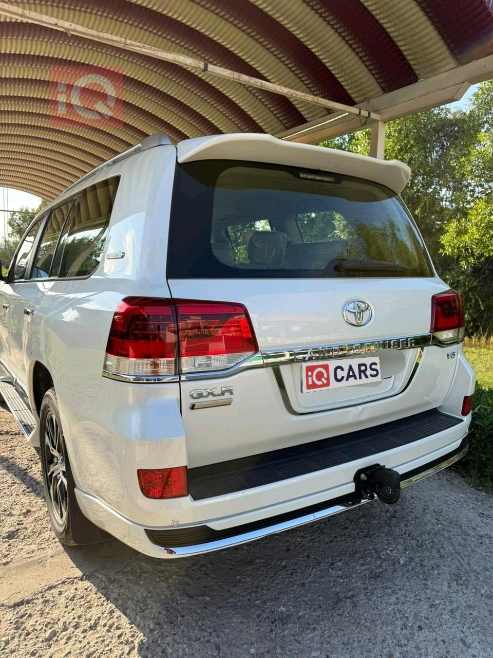 تويوتا لاندكروزر